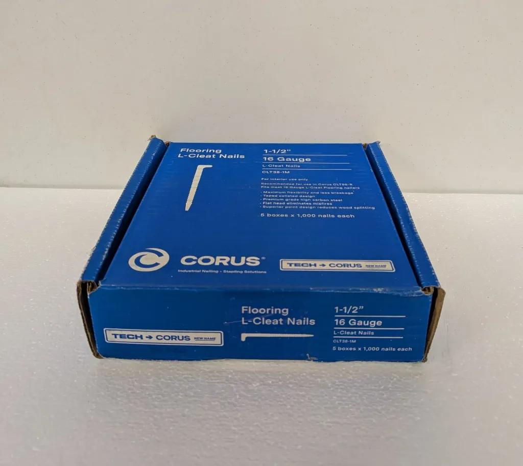 CLEATS CORUS 1-1/2" - CASE